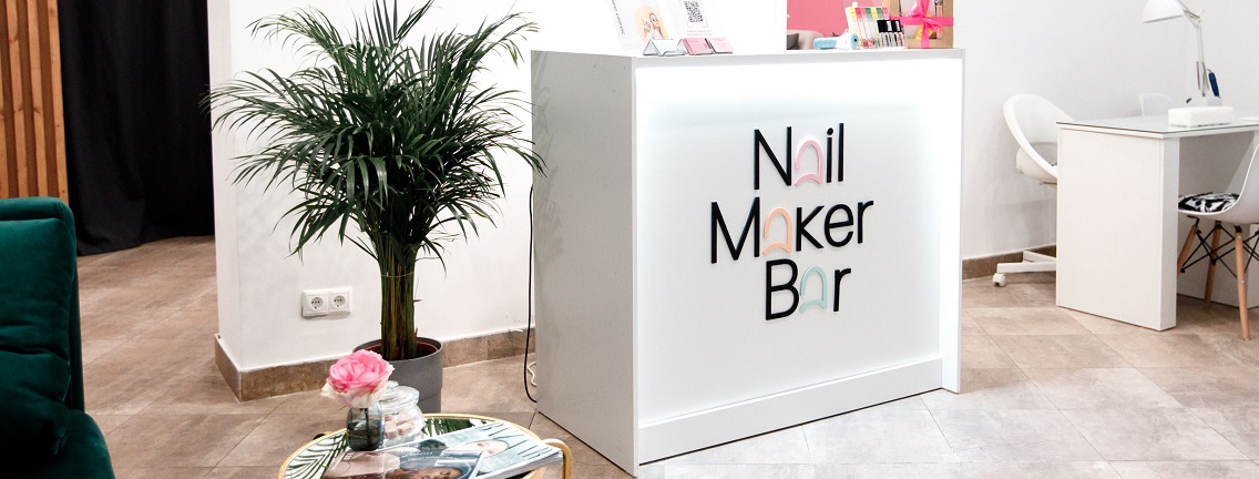 NAILMAKER BAR